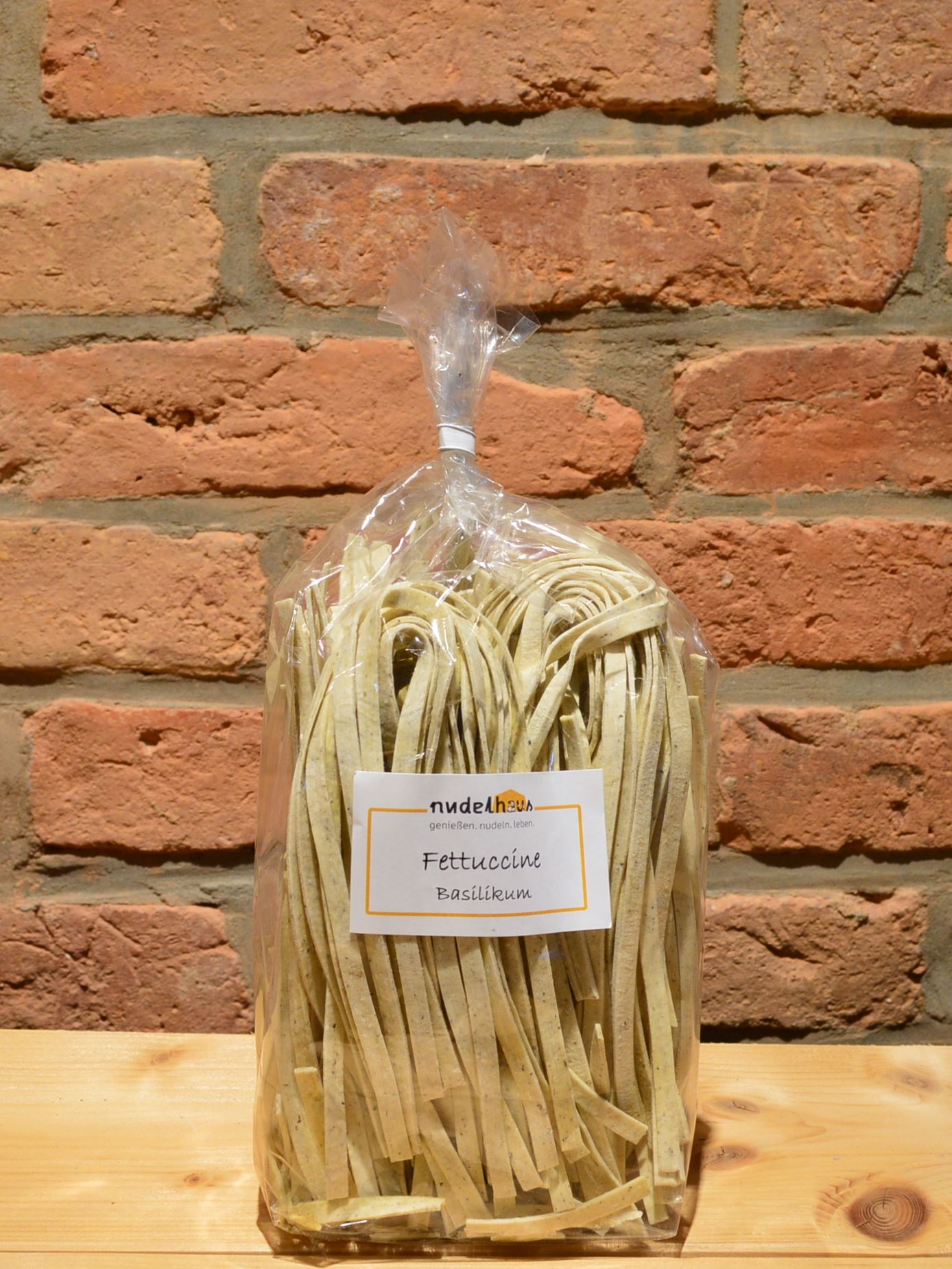 Fettuccine mit Basilikum 500 g