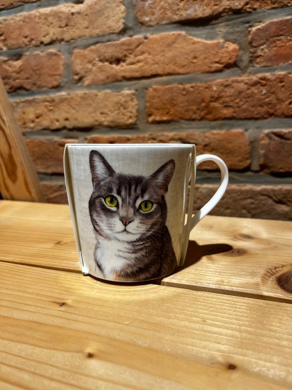 Becher Hof-Katze